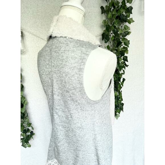 Altard State Sleeveless Fur Vest Gray White Small - Picture 6 of 9